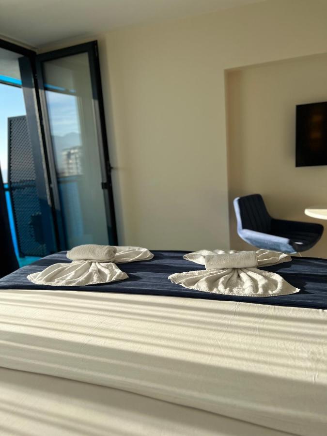 Orbi City Aparthotel Black Sea View Batumi Exterior foto