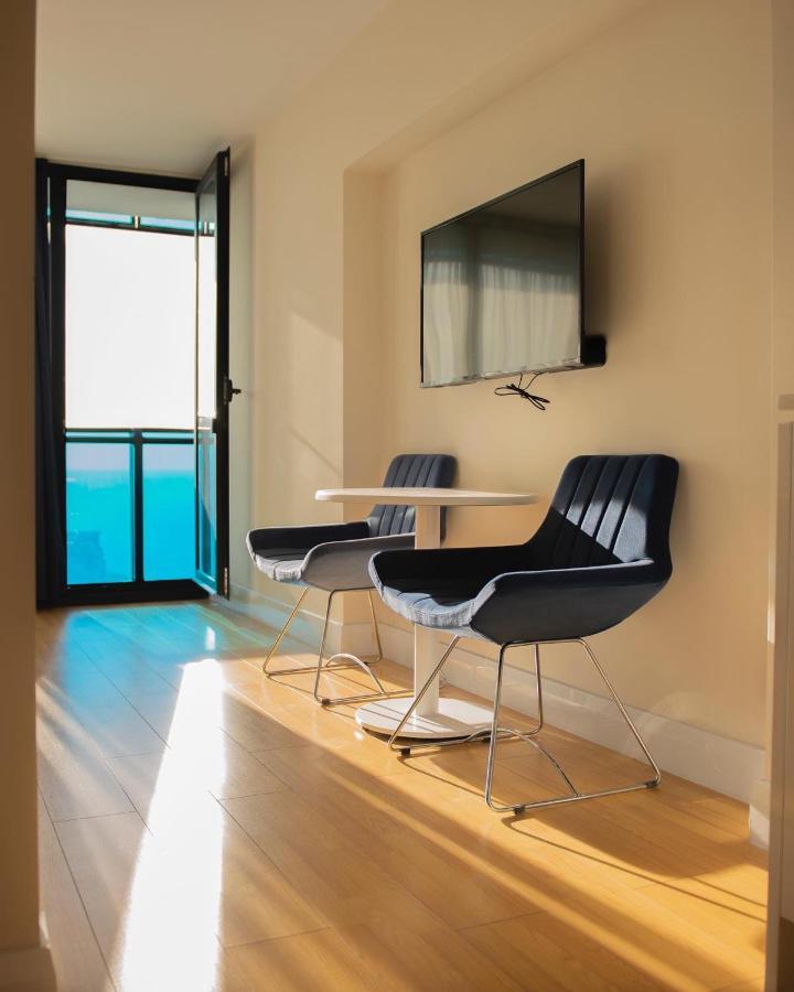 Orbi City Aparthotel Black Sea View Batumi Exterior foto